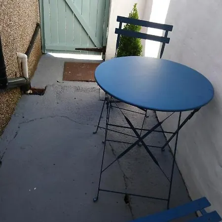 2 Bedroom Terrace On Edge Of Lake District Holiday home *